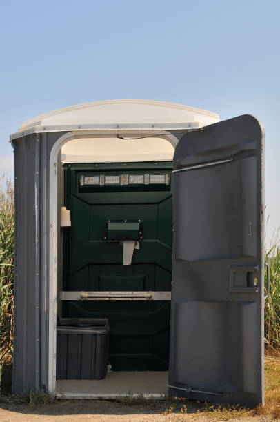 Best Porta potty rental near me  in Van Buren, MO